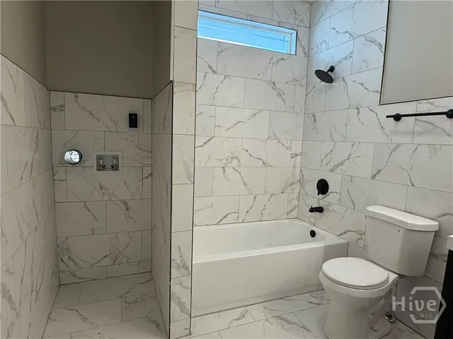 $1,995 | 728 West 39th Street, Savannah, GA 31415