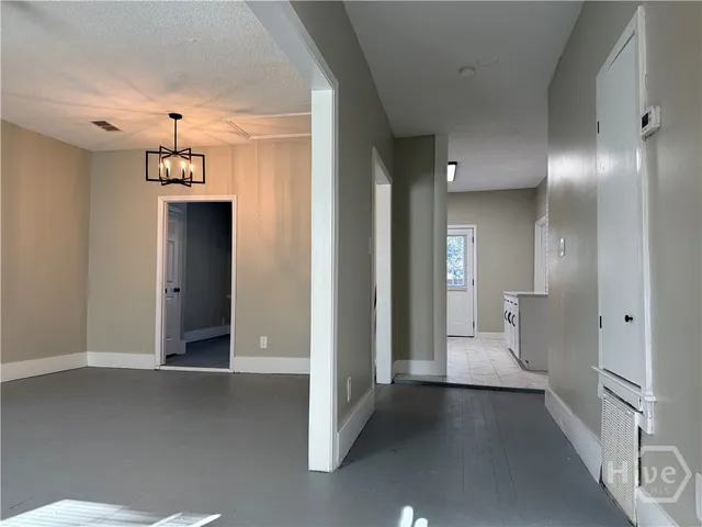 $1,995 | 728 West 39th Street, Savannah, GA 31415