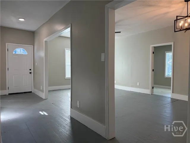 $1,995 | 728 West 39th Street, Savannah, GA 31415