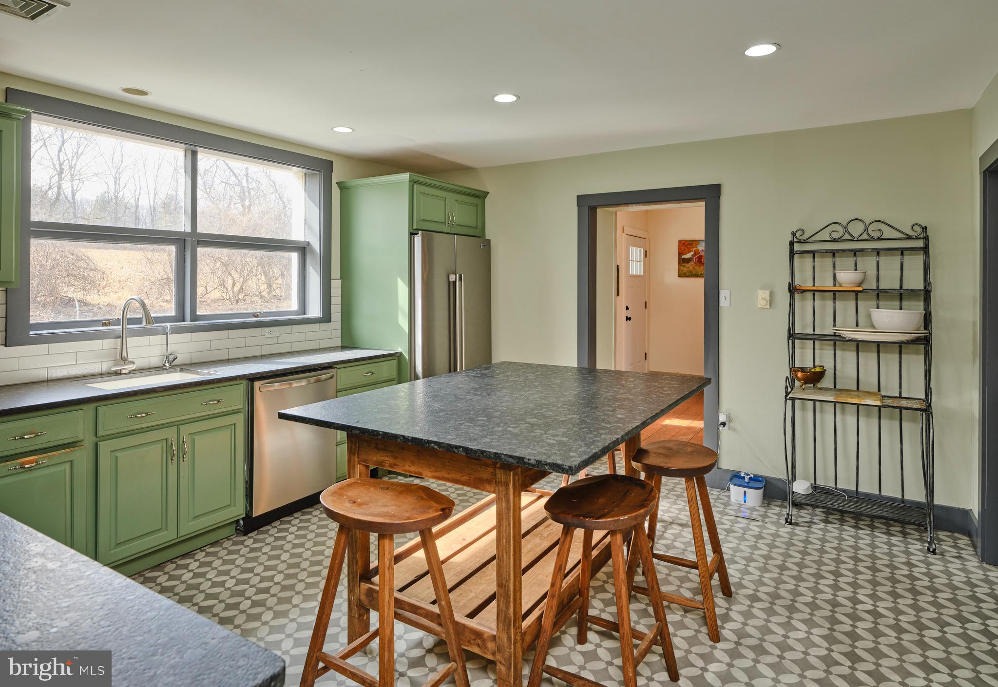3795 Highway 212 Riegelsville, PA 18077 - Photo 15 of 51 Gallery Image 15