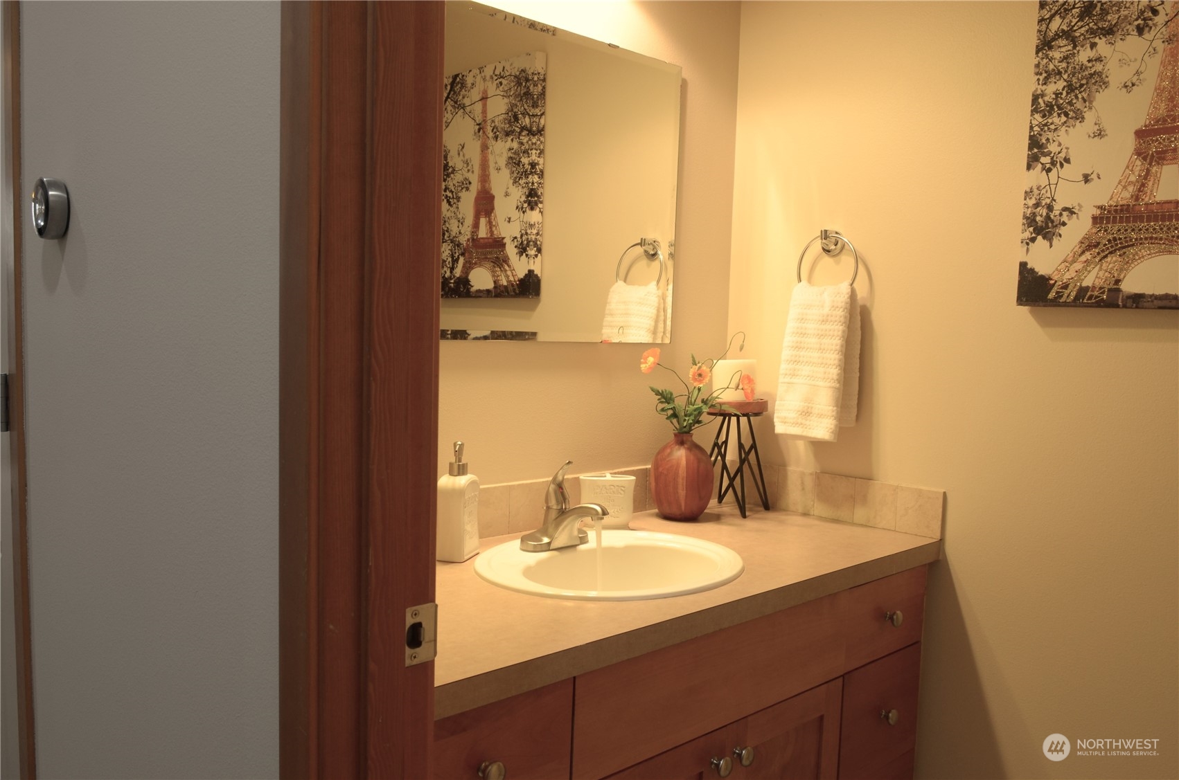 208 Orcas Place Southeast Renton, WA 98059 - Photo 15 of 40