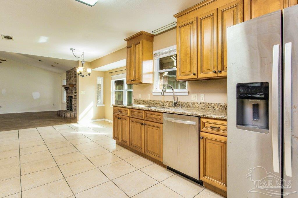 5338 Stafford Circle Pace, FL 32571 - Photo 11 of 45