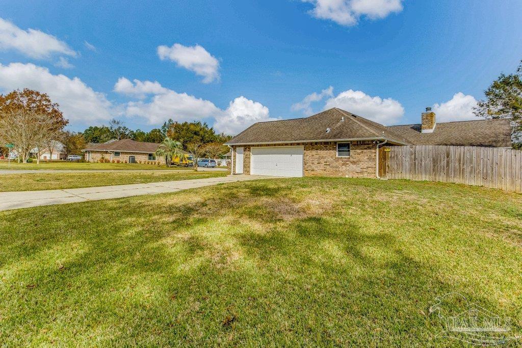5338 Stafford Circle Pace, FL 32571 - Photo 4 of 45