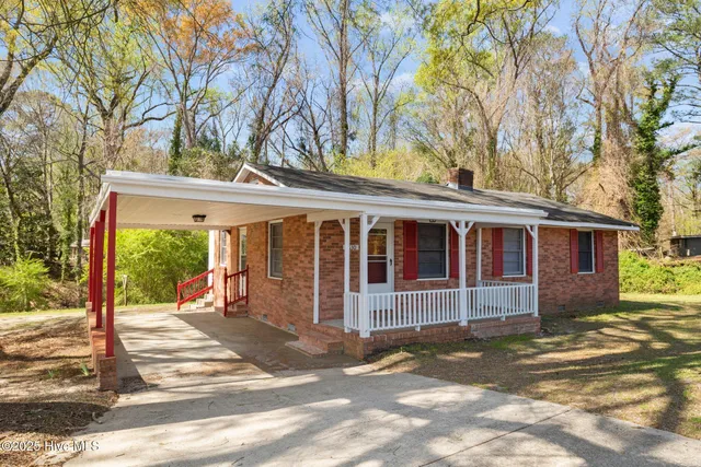 $186,900 | 3630 East 10th Street, Greenville, NC 27858