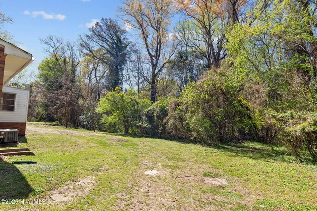 $186,900 | 3630 East 10th Street, Greenville, NC 27858