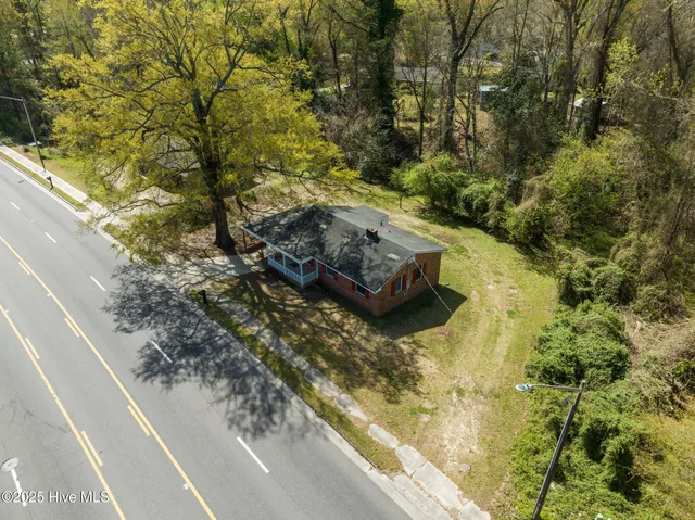 $186,900 | 3630 East 10th Street, Greenville, NC 27858