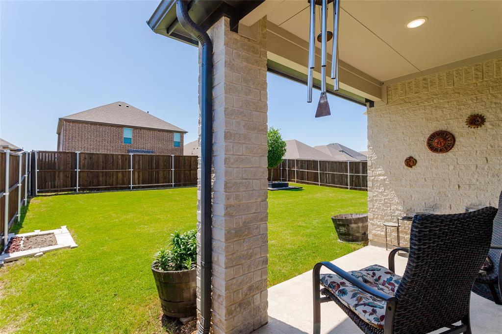 621 Hazeltine Road Red Oak, TX 75154 - Photo 7 of 33