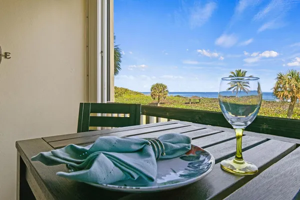 $2,800 | 3200 North Hwy A1A, Unit 209, Hutchinson Island, FL 34949