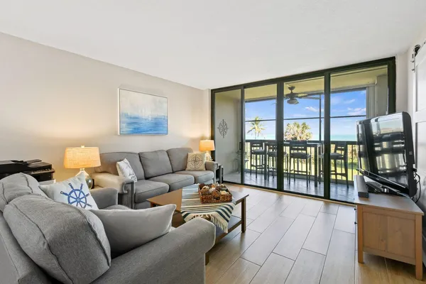 $2,800 | 3200 North Hwy A1A, Unit 209, Hutchinson Island, FL 34949