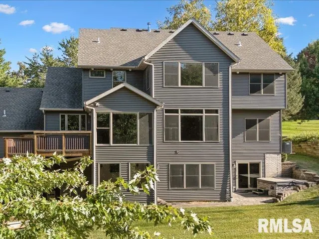 $755,000 | 6800 Ridges Court, Bettendorf, IA 52722