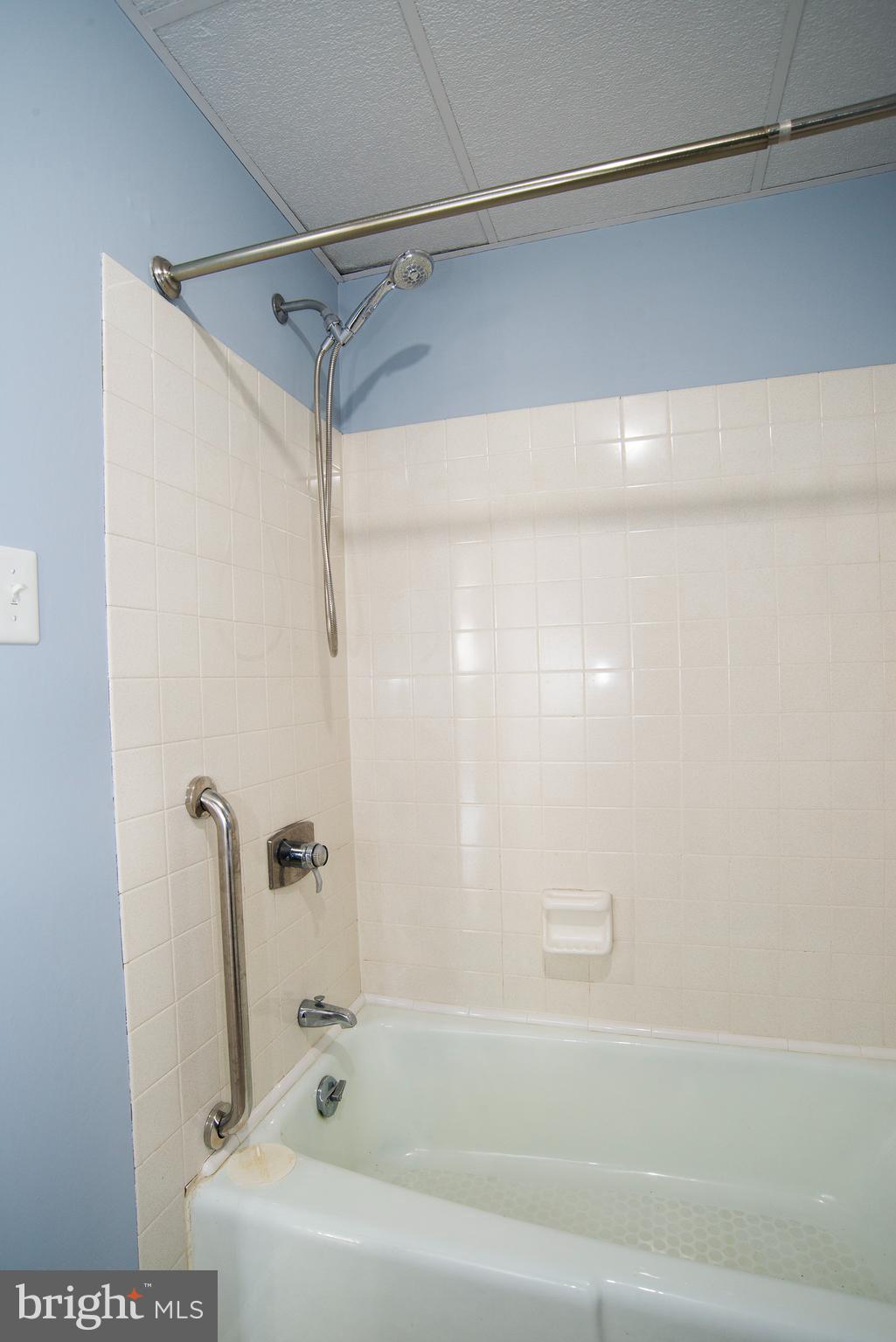 934 Riverview Road Montross, VA 22520 - Photo 30 of 38 Bathroom 2