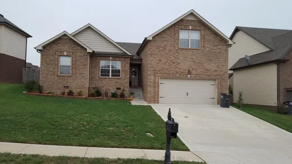 $2,000 | 1463 Raven Road, Clarksville, TN 37042