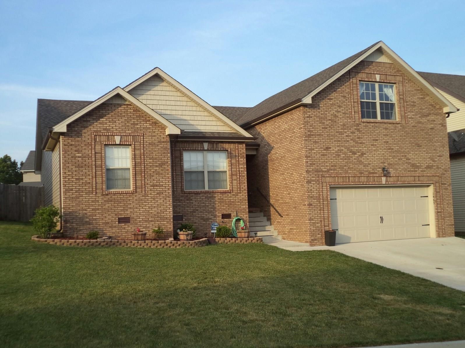 1463 Raven Road Clarksville, TN 37042 - Photo 2 of 22