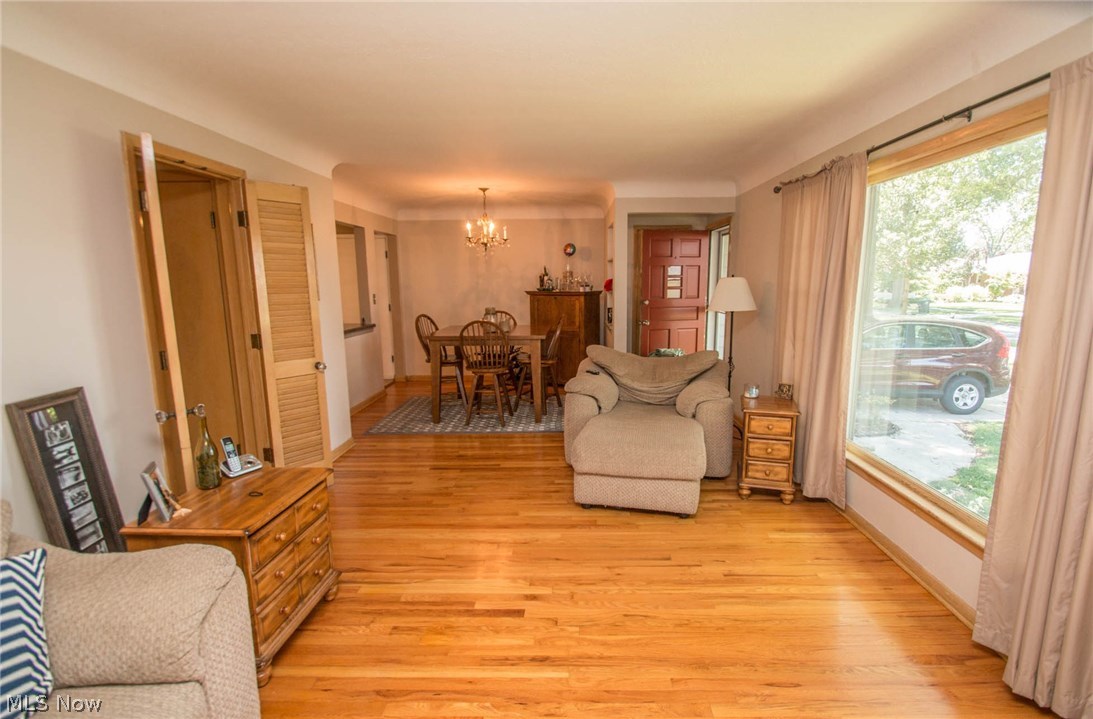 1159 Haverston Road Cleveland, OH 44124 - Photo 6 of 28