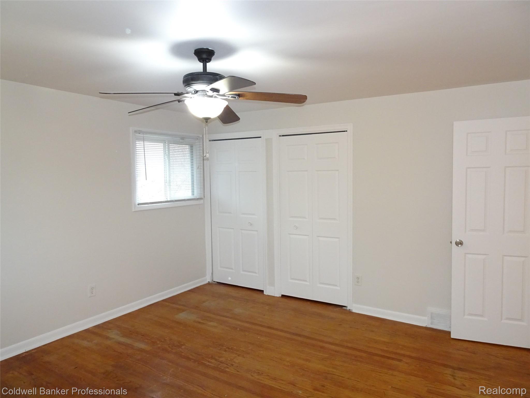 32015 Farmersville Road Farmington, MI 48334 - Photo 25 of 57 DSC05260.JPG