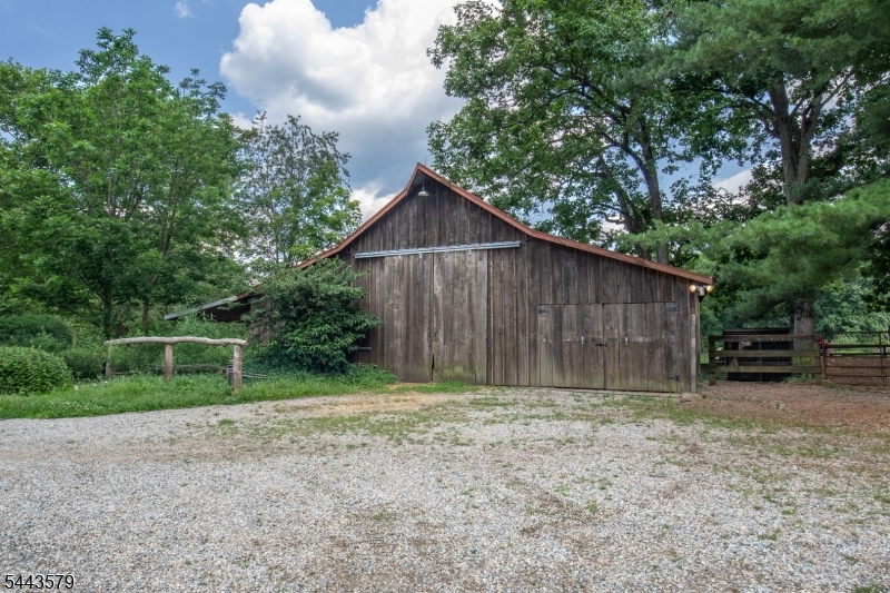 17 Hollow Brook Road Califon, NJ 07830 - Photo 13 of 49