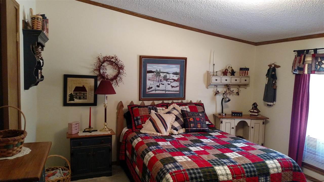 567 Wilderness Road Alger, MI 48610 - Photo 6 of 15 1821713-5.JPG