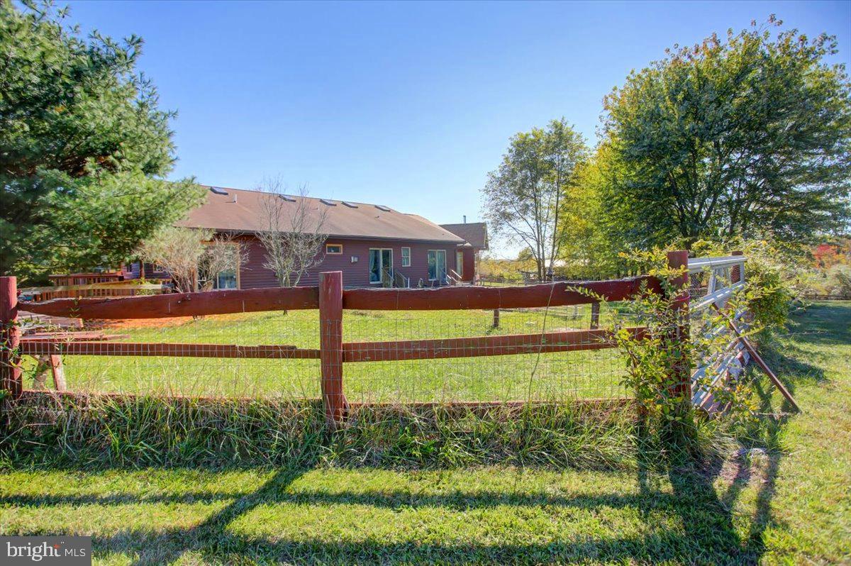 2179 Layton Road Warfordsburg, PA 17267 - Photo 17 of 86 Pastures & Fencing