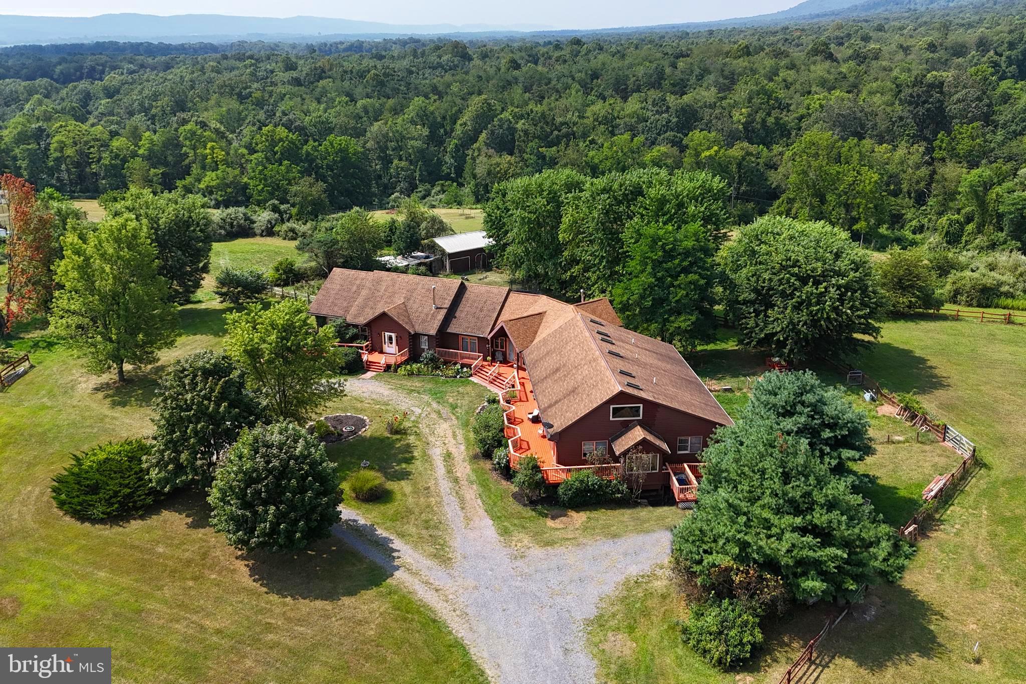 2179 Layton Road Warfordsburg, PA 17267 - Photo 4 of 86