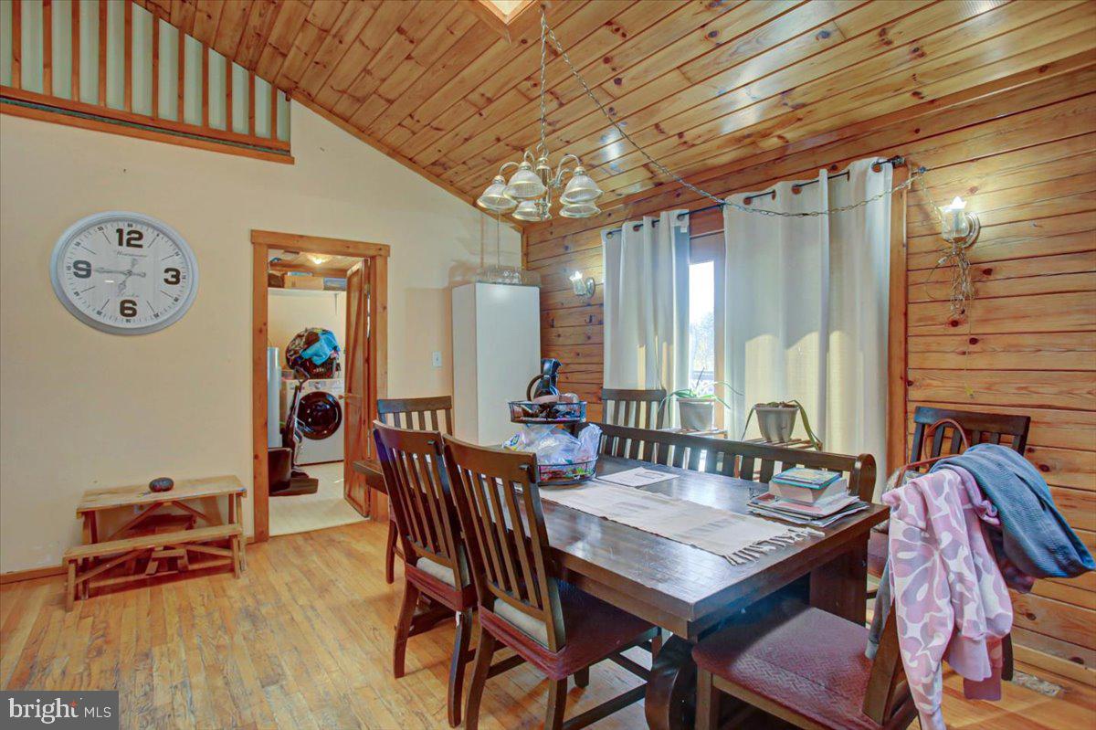 2179 Layton Road Warfordsburg, PA 17267 - Photo 68 of 86 Owner's Suite Dining