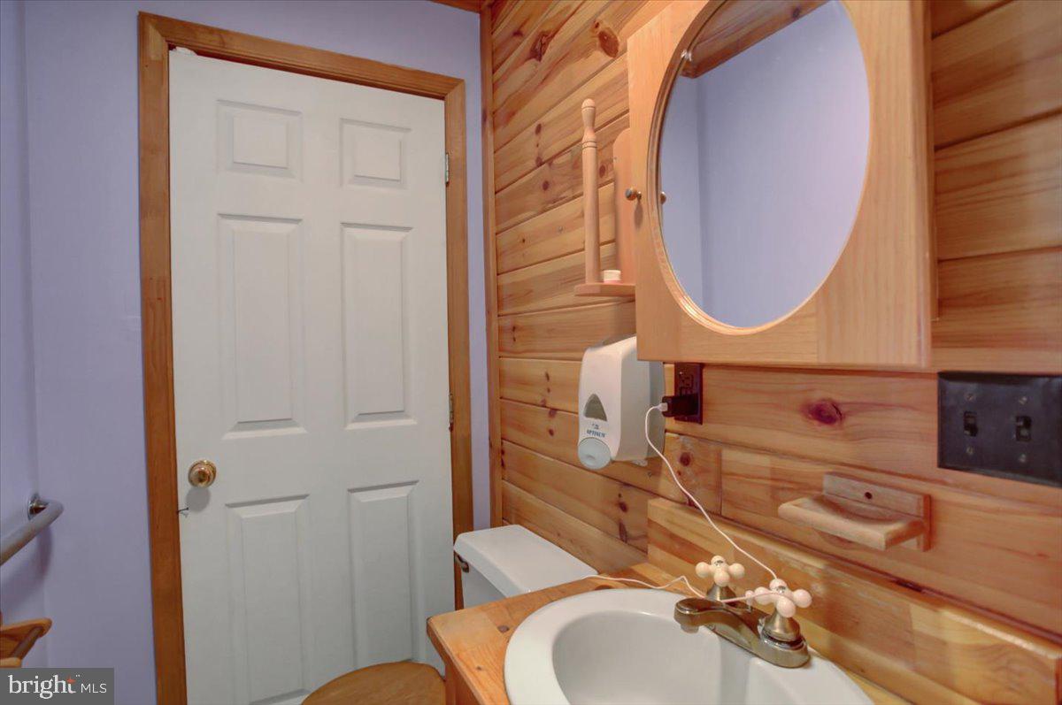 2179 Layton Road Warfordsburg, PA 17267 - Photo 70 of 86 Owner's Suite Half Bath