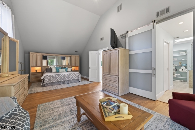 32 1st Street Florham Park, NJ 07932 - Photo 22 of 45