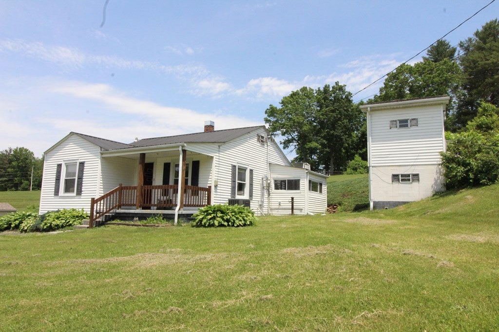 1065 Fairview Road Galax, VA 24333 - Photo 43 of 65 Gallery Image 43
