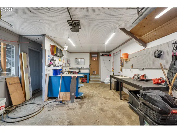 $499,000 | 411 Park Avenue, Tillamook, OR 97141