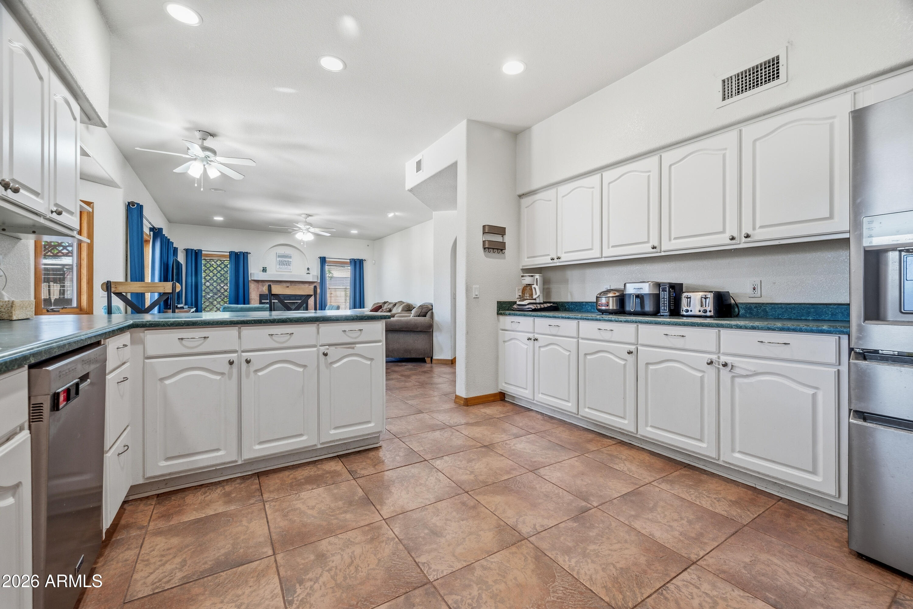 2810 Greenbrier Road Sierra Vista, AZ 85650 - Photo 17 of 69 DSC_5253