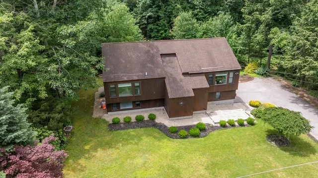 $549,900 | 43 Boxwood Circle, Milford, NH 03055