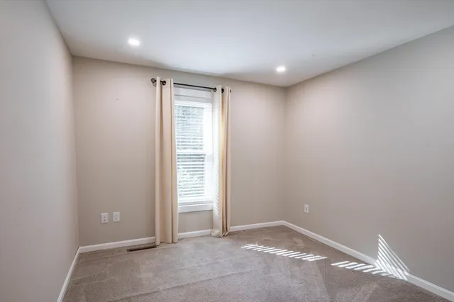 $549,900 | 43 Boxwood Circle, Milford, NH 03055