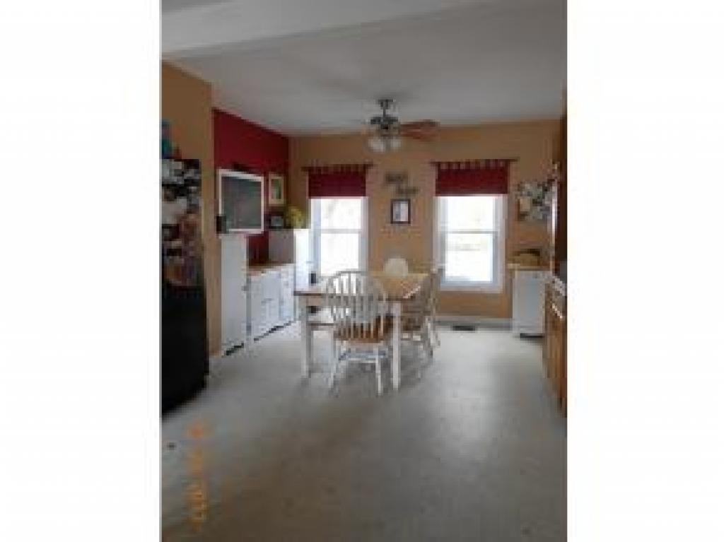 15 Court Street Rochester, NH 03867 - Photo 3 of 8