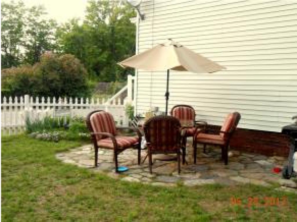 15 Court Street Rochester, NH 03867 - Photo 7 of 8