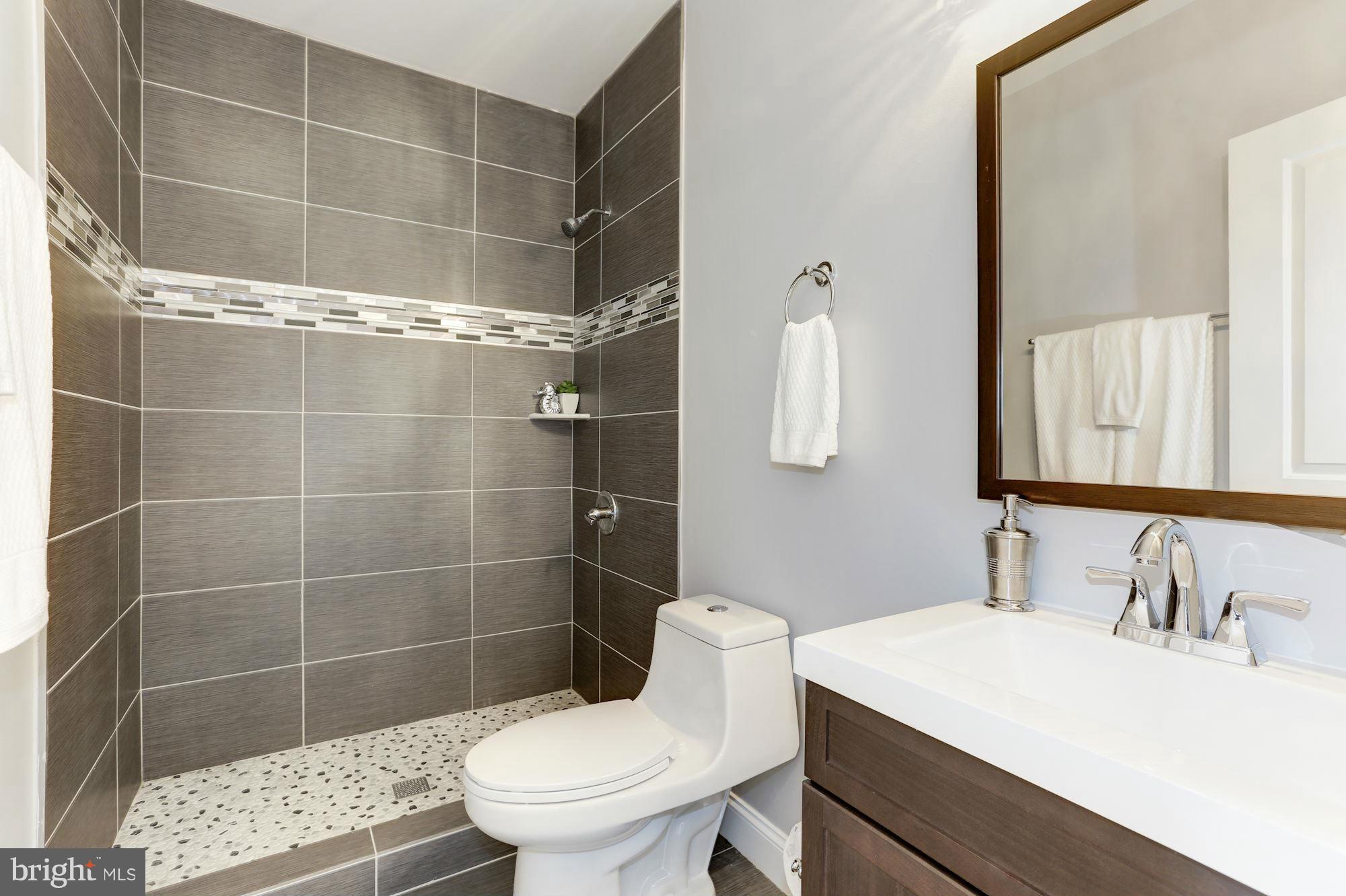 1940 3rd Street Northwest Washington, DC 20001 - Photo 14 of 28 Bath (Master)