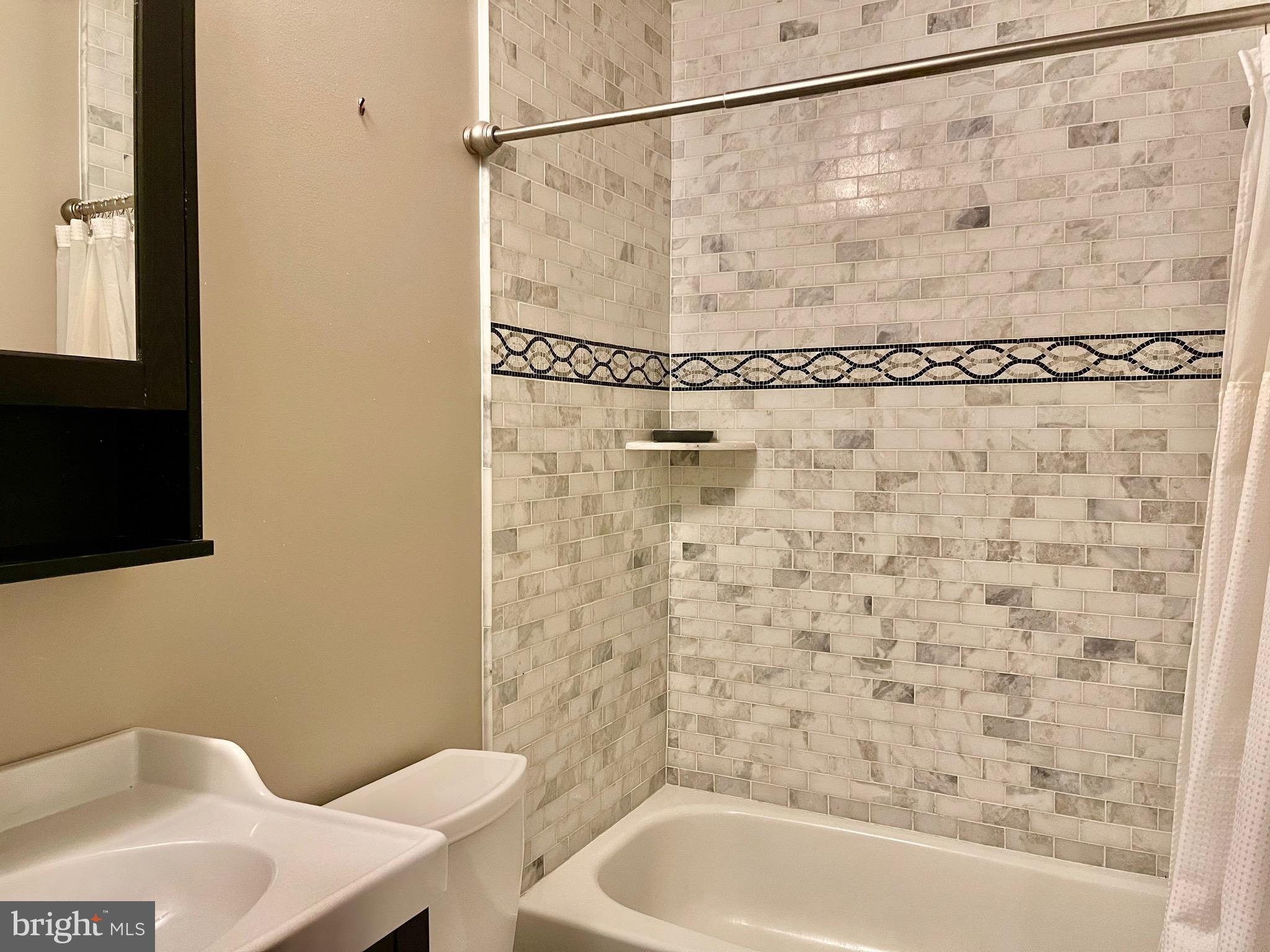 15516 Peach Leaf Lane North Potomac, MD 20878 - Photo 27 of 33 Gallery Image 27