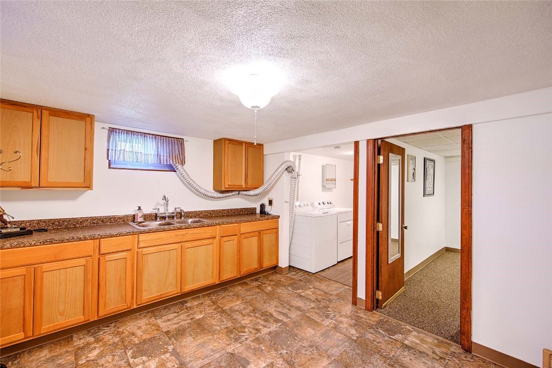 419 George Waterman Road Johnston, RI 02919 - Photo 21 of 31