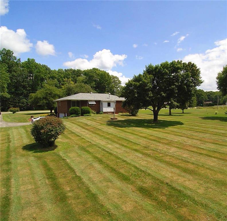 1414 Mercer Grove City Road Mercer, PA 16137 - Photo 3 of 18 Gallery Image 3