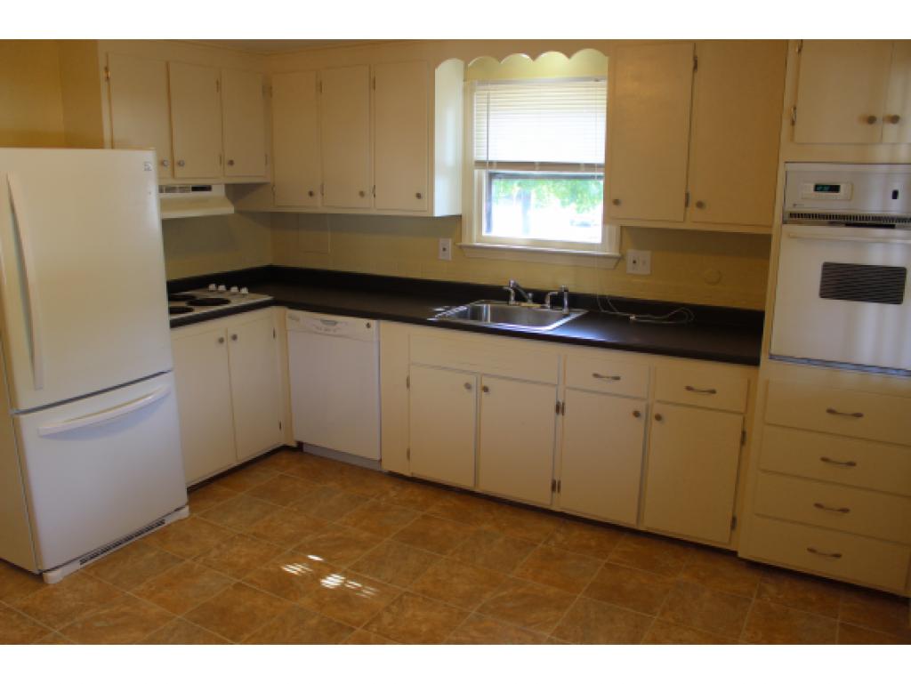 314 Walnut Street Manchester, NH 03104 - Photo 11 of 24 Gallery Image 11