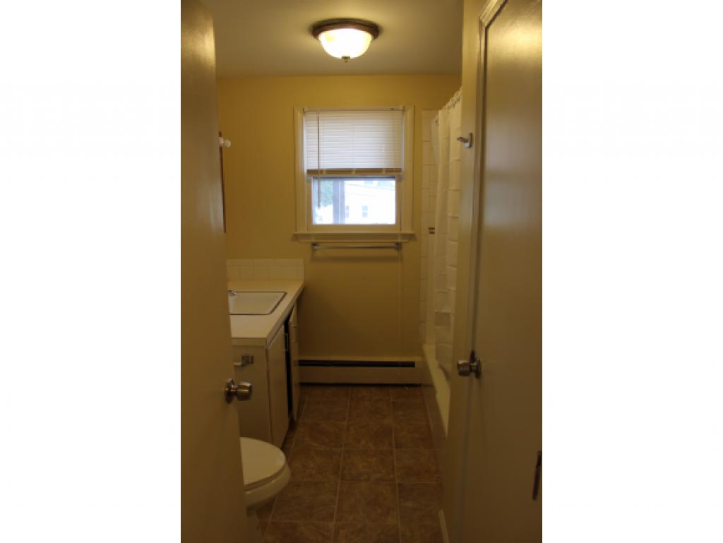 314 Walnut Street Manchester, NH 03104 - Photo 16 of 24 Gallery Image 16
