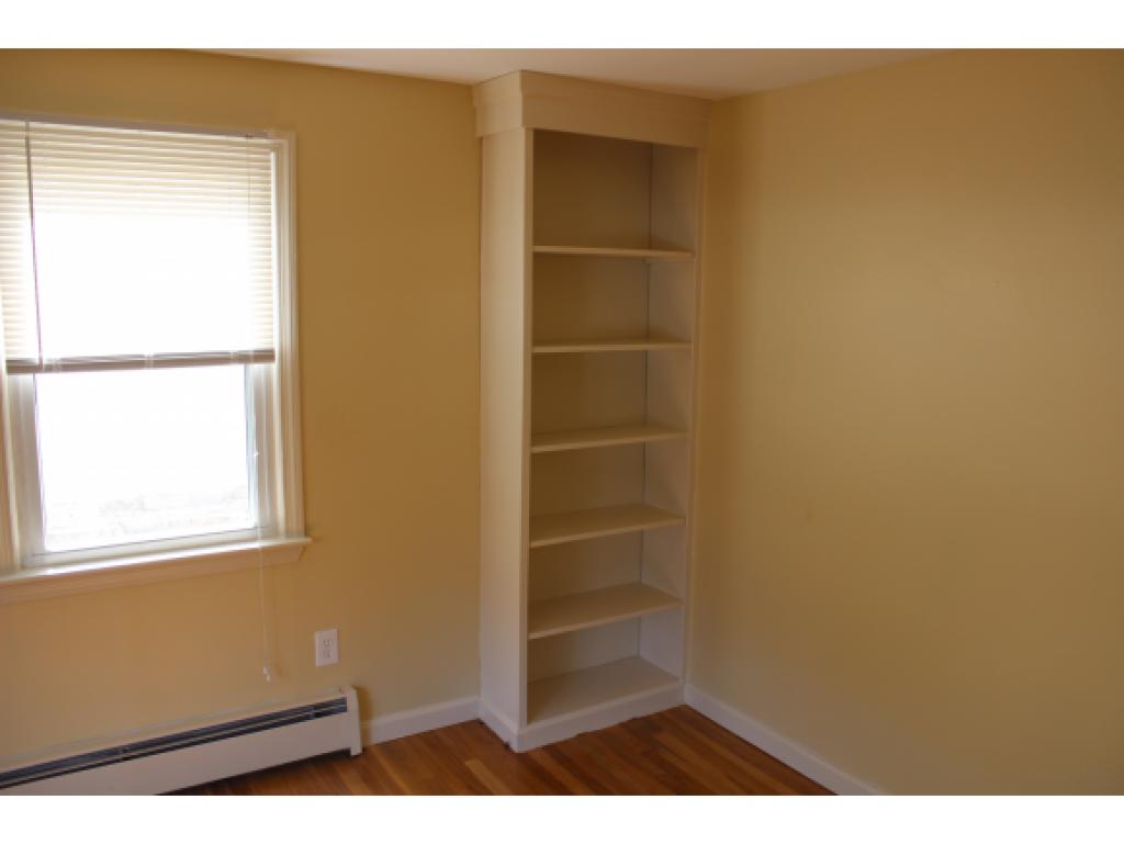 314 Walnut Street Manchester, NH 03104 - Photo 6 of 24 Gallery Image 6