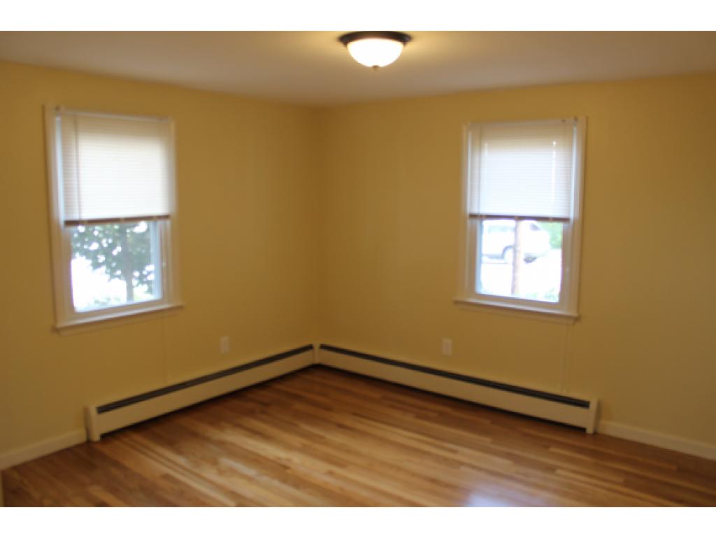 314 Walnut Street Manchester, NH 03104 - Photo 7 of 24 Gallery Image 7