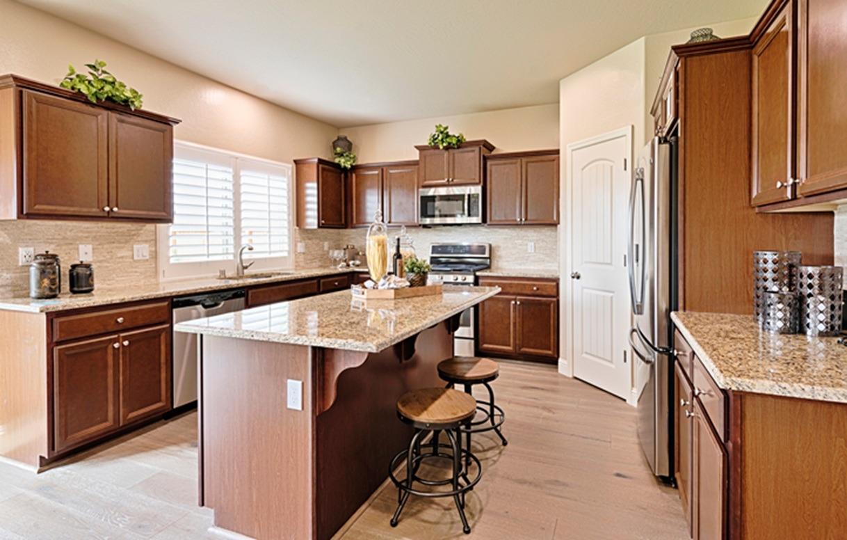 3709 Bonifacio Way, Unit 177 Merced, CA 95340 - Photo 2 of 19 Gallery Image 2