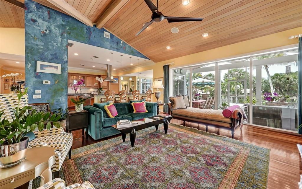2320 Wason Road Sarasota, FL 34231 - Photo 17 of 95 Gallery Image 17