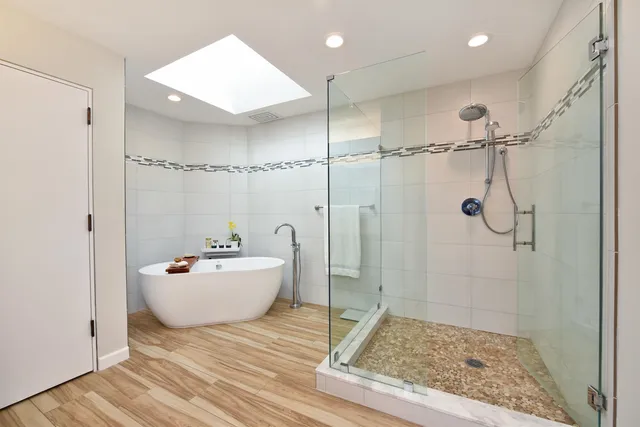 a view of entryway with wooden floor