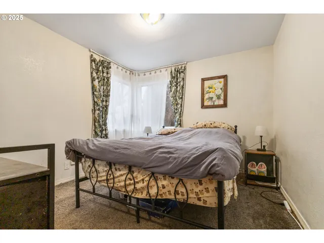 $374,453 | 2045 Liberty Street Northeast, Salem, OR 97301