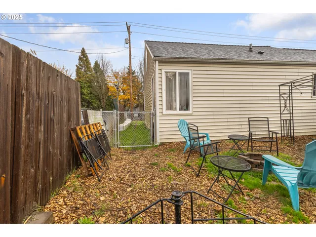 $374,453 | 2045 Liberty Street Northeast, Salem, OR 97301