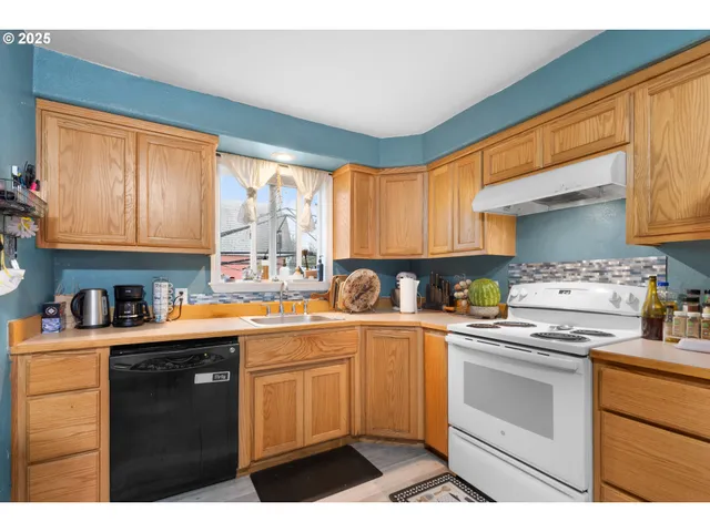 $374,453 | 2045 Liberty Street Northeast, Salem, OR 97301