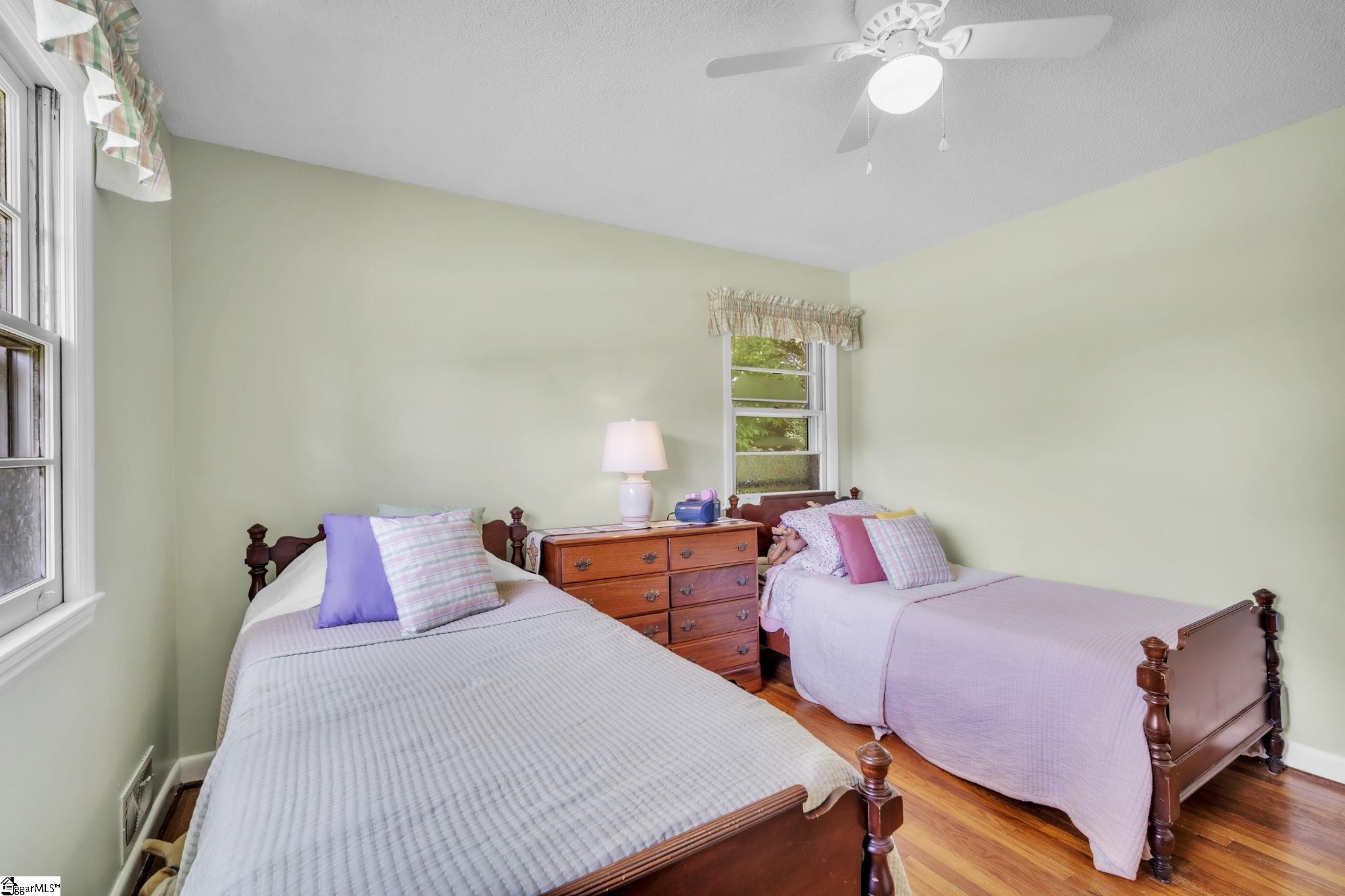 103 West Crestview Street Landrum, SC 29356 - Photo 11 of 27