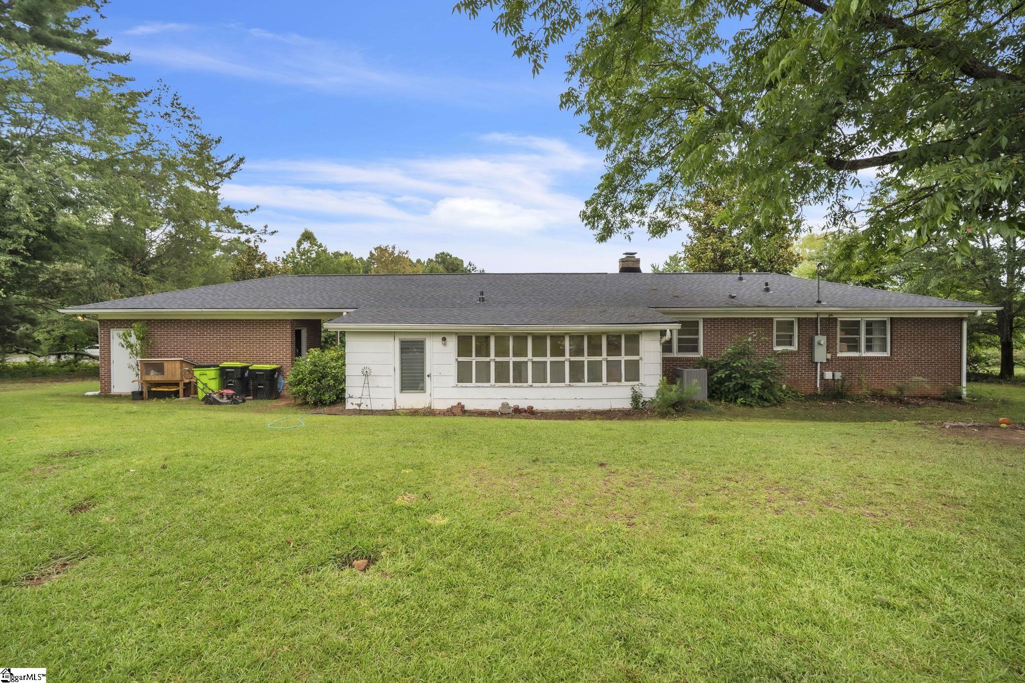 103 West Crestview Street Landrum, SC 29356 - Photo 24 of 27