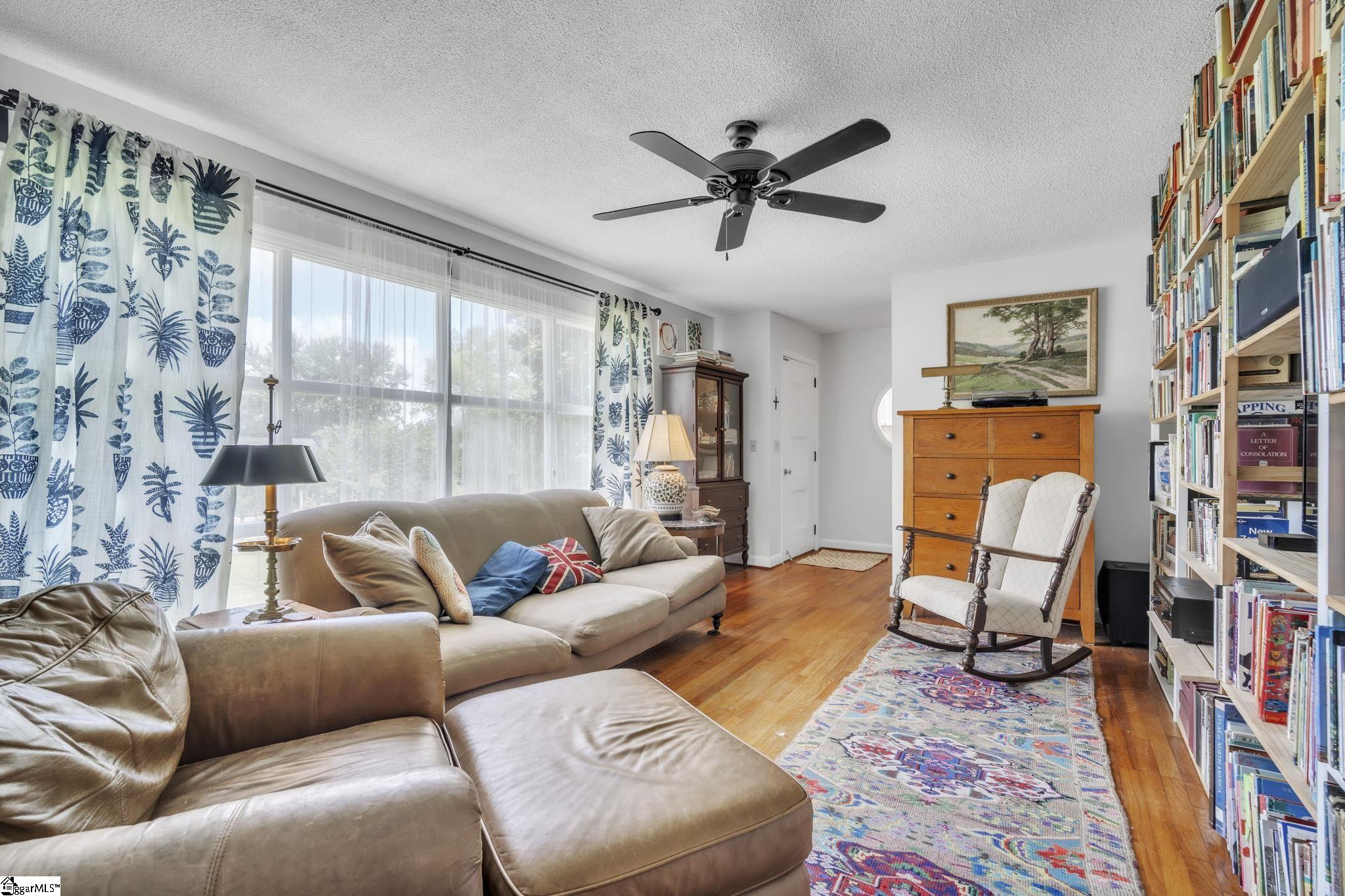 103 West Crestview Street Landrum, SC 29356 - Photo 9 of 27